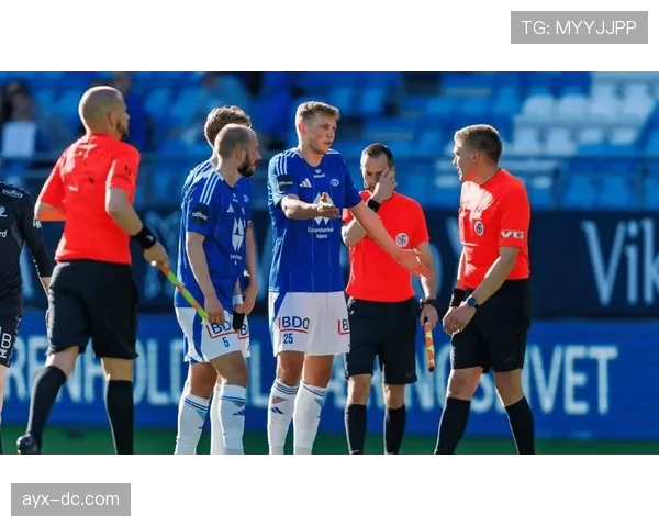 阿贾克斯新赛季战术解析：控球反击风格持续进化，攻防转换更显犀利