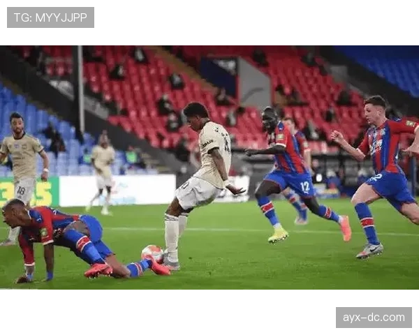 水晶宫新赛季祭出高强度逼抢战术，状态回暖引球迷期待迎战新挑战