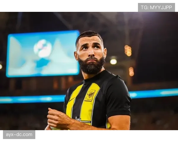 本泽马离开欧洲后历史地位是否已定型？